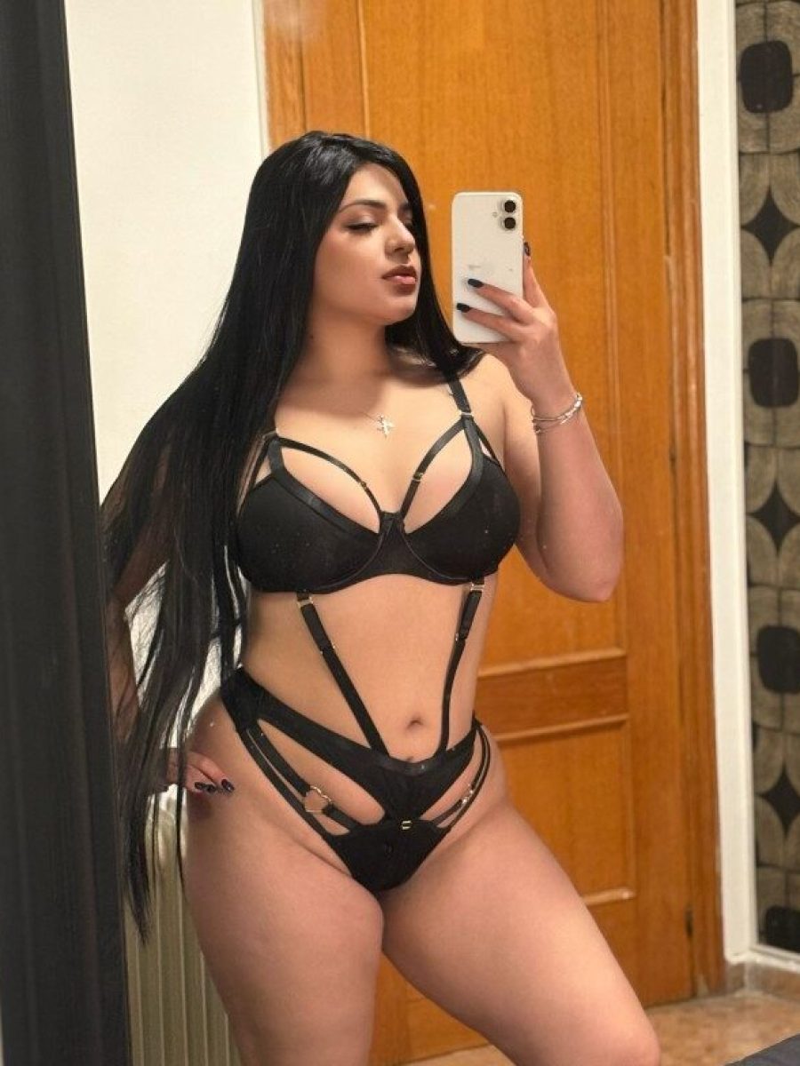 Samantha - chica acompañante sexual gordita y tatuada que domina el arte del 69 #1